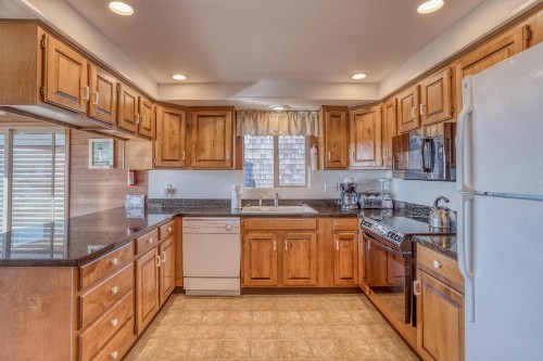 Guest House - image 9