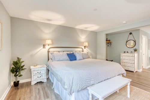 Sea Glass Inn - image 11