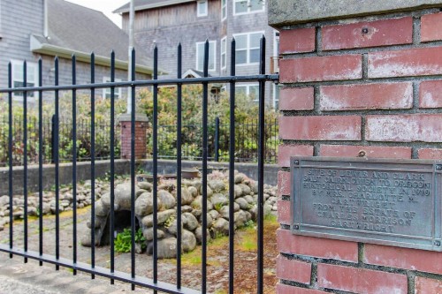 Sea Glass Inn - image 6