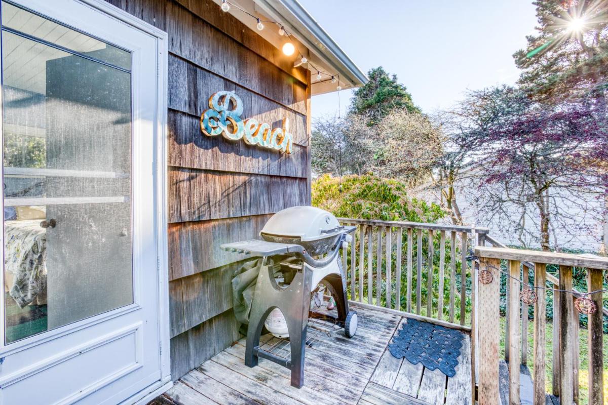 Steps to the Prom Cottage - image 6