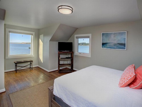 Estuary Cottage - image 10