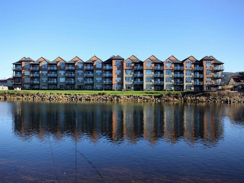 River's Edge at Bridgeport - image 11