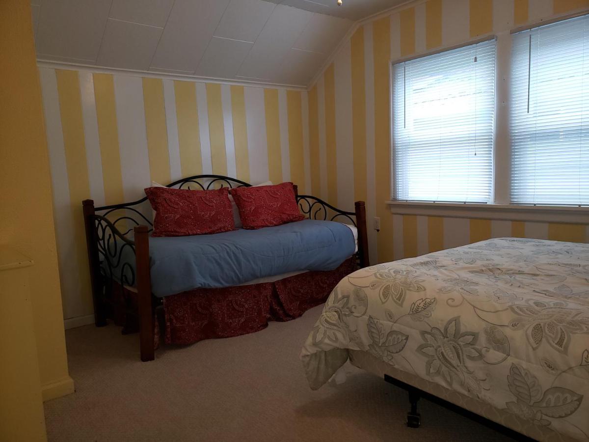 Jim's House - image 7