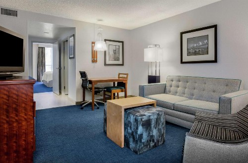 Homewood Suites by Hilton Seattle Downtown - image 2