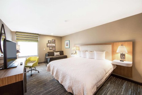Hampton Inn & Suites Seattle-Downtown - image 33