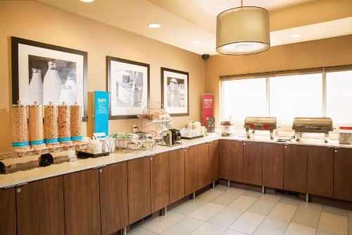 Hampton Inn & Suites Seattle-Downtown - image 40