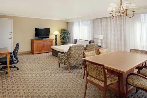 Hilton Seattle Airport & Conference Center - image 23