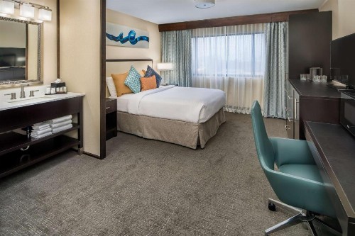 Embassy Suites Seattle - Tacoma International Airport - image 36