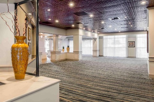 Embassy Suites Seattle - Tacoma International Airport - image 46