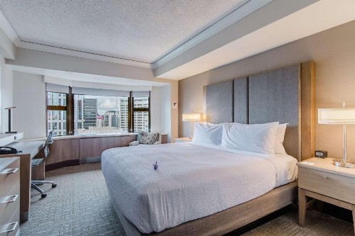 Hilton Seattle - image 22