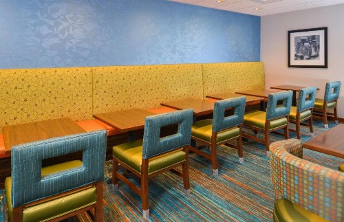 Hampton Inn Seattle Airport - image 14
