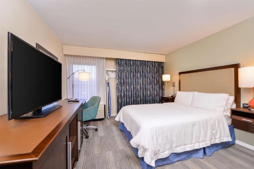 Hampton Inn Seattle Airport - image 28