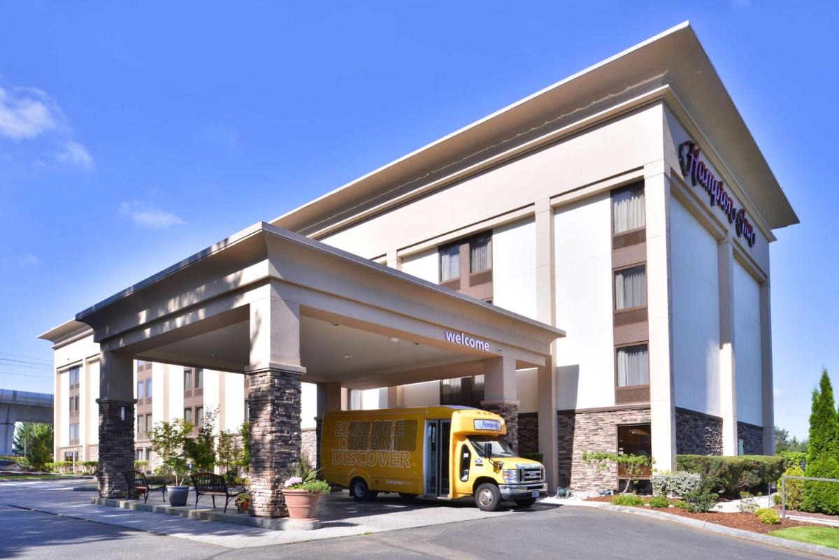 Hampton Inn Seattle Airport - image 3