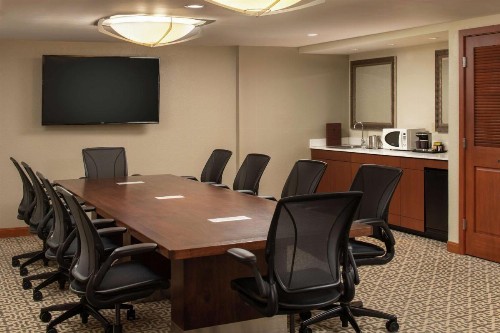 DoubleTree Suites by Hilton Seattle Airport/Southcenter - image 16