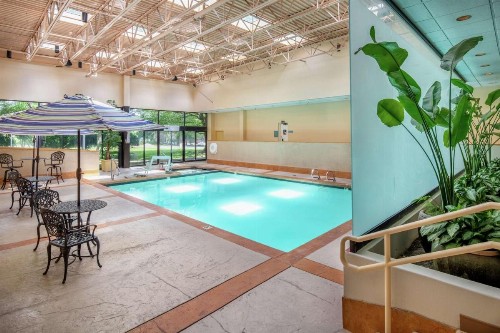 DoubleTree Suites by Hilton Seattle Airport/Southcenter - image 3