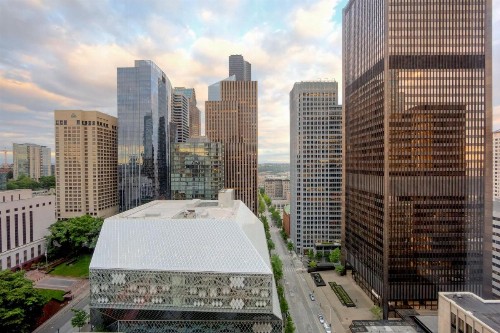 W Seattle - image 45