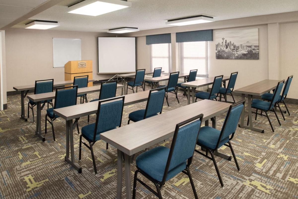 Hampton Inn Seattle/Southcenter - image 7