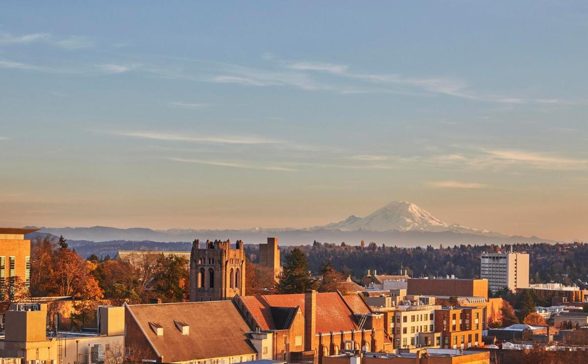 Graduate Seattle - image 5
