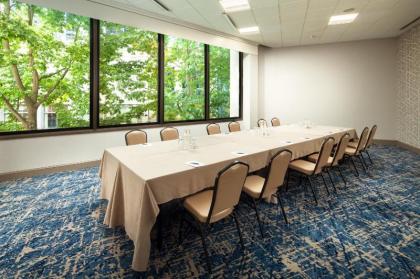 Sheraton Grand Seattle - image 13