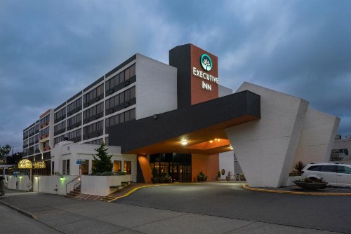 Executive Inn by the Space Needle - image 10