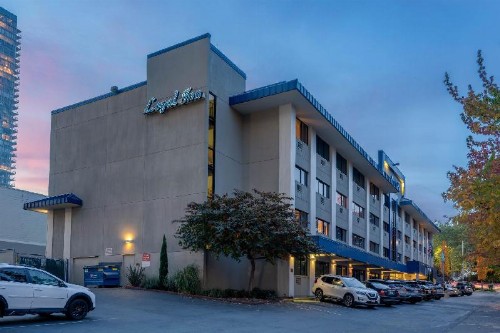 The Loyal Inn - image 8