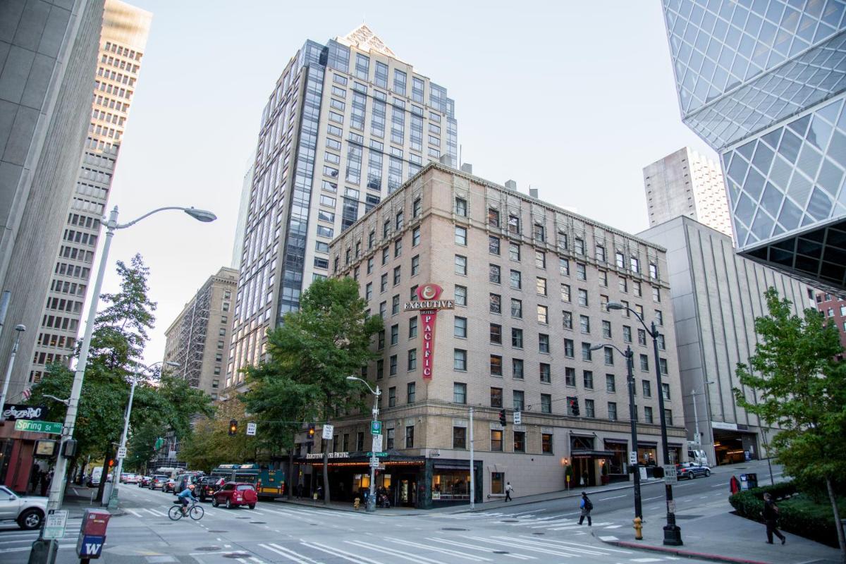 Executive Hotel Pacific - main image