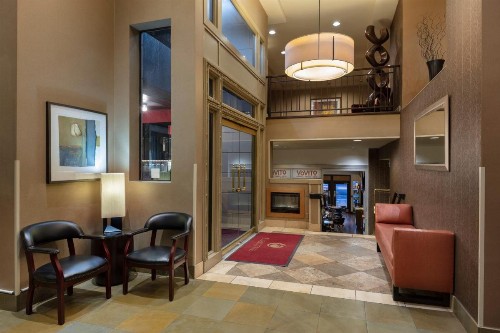 Executive Hotel Pacific - image 19
