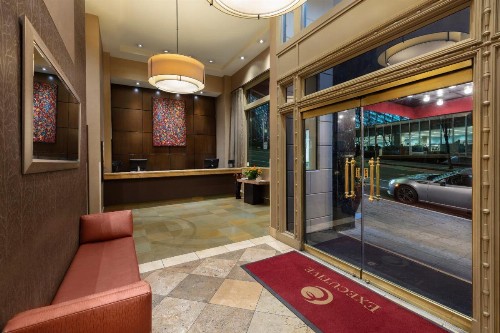 Executive Hotel Pacific - image 20