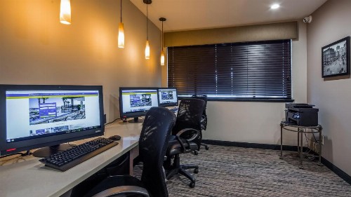 Best Western Seattle Airport Hotel - image 28