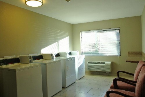 Best Western Seattle Airport Hotel - image 30