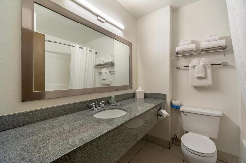 Best Western Seattle Airport Hotel - image 39