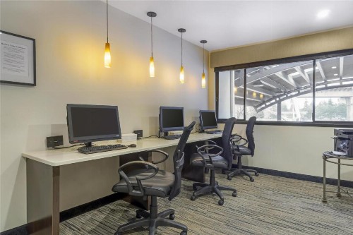 Best Western Seattle Airport Hotel - image 48