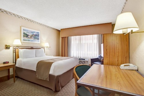 Travelodge by Wyndham Seattle By The Space Needle - image 37