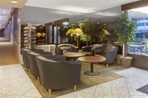 Travelodge by Wyndham Seattle By The Space Needle - image 4