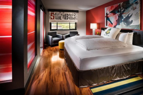 Staypineapple Hotel FIVE Downtown Seattle - image 17
