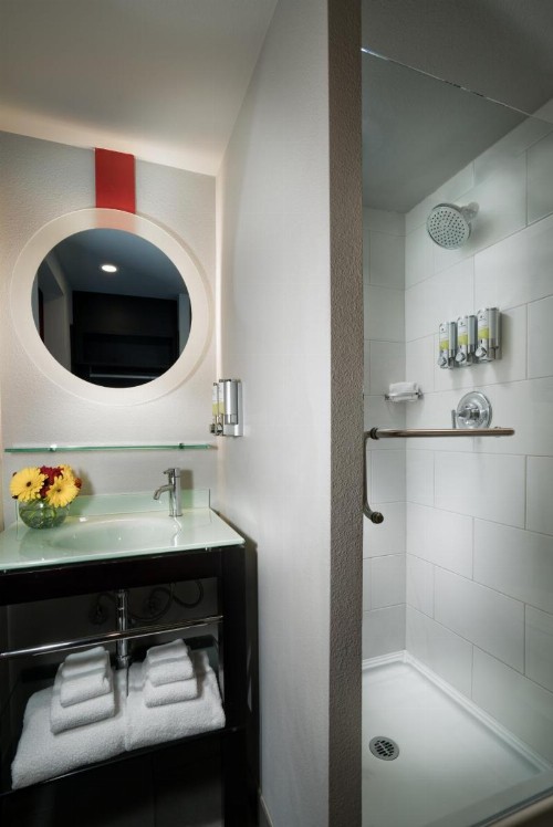 Staypineapple Hotel FIVE Downtown Seattle - image 25