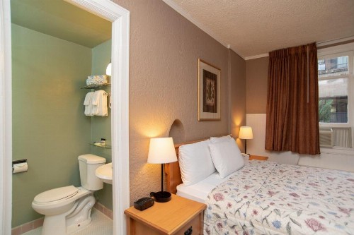 Inn At Queen Anne - image 17