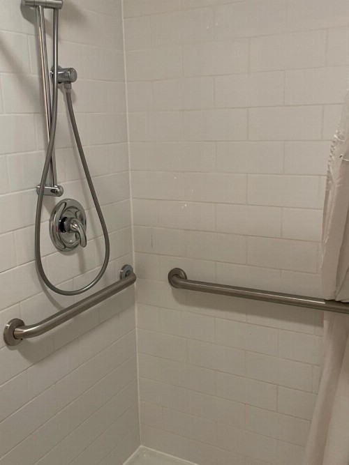 Skyway Inn - Seatac - image 23