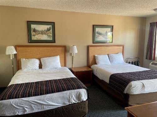Skyway Inn - Seatac - image 43