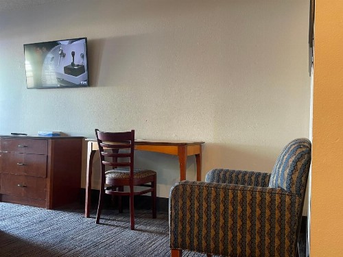 Skyway Inn - Seatac - image 48