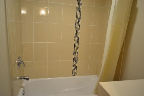 Skyway Inn - Seatac - image 9