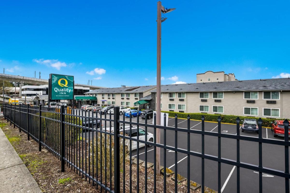 Quality Inn Sea-Tac Airport - image 4