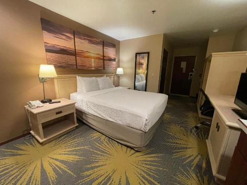 Days Inn by Wyndham Seatac Airport - image 17