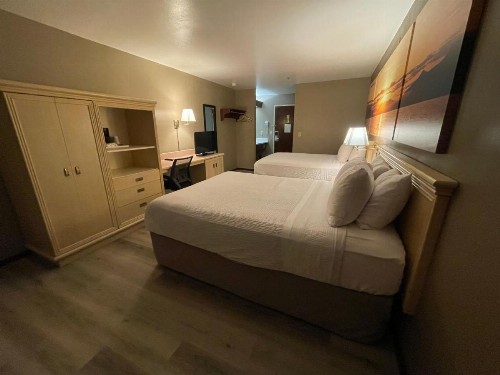 Days Inn by Wyndham Seatac Airport - image 20