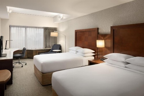Renaissance Seattle Hotel - image 11