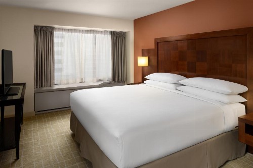 Renaissance Seattle Hotel - image 20
