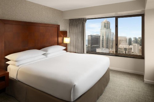 Renaissance Seattle Hotel - image 22
