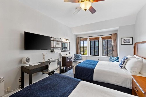 College Inn Hotel - image 29