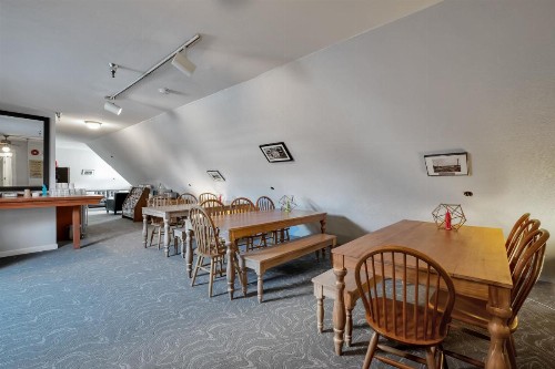 College Inn Hotel - image 9