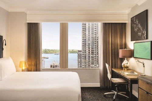 Motif Seattle a Destination by Hyatt Hotel - image 13